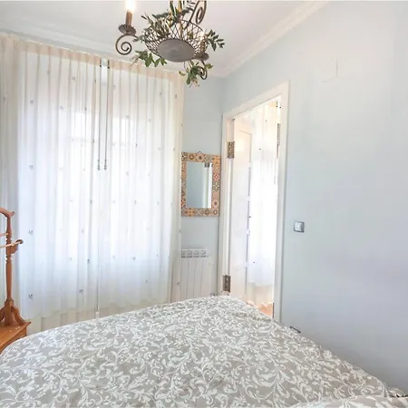 2 Bedrooms Apartement With Wifi At *