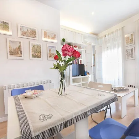 Apartment 2 Bedrooms Apartement With Wifi At *